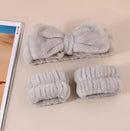 Conjunto Luxo de Faixa de Cabelo e Protetores de Pulsos